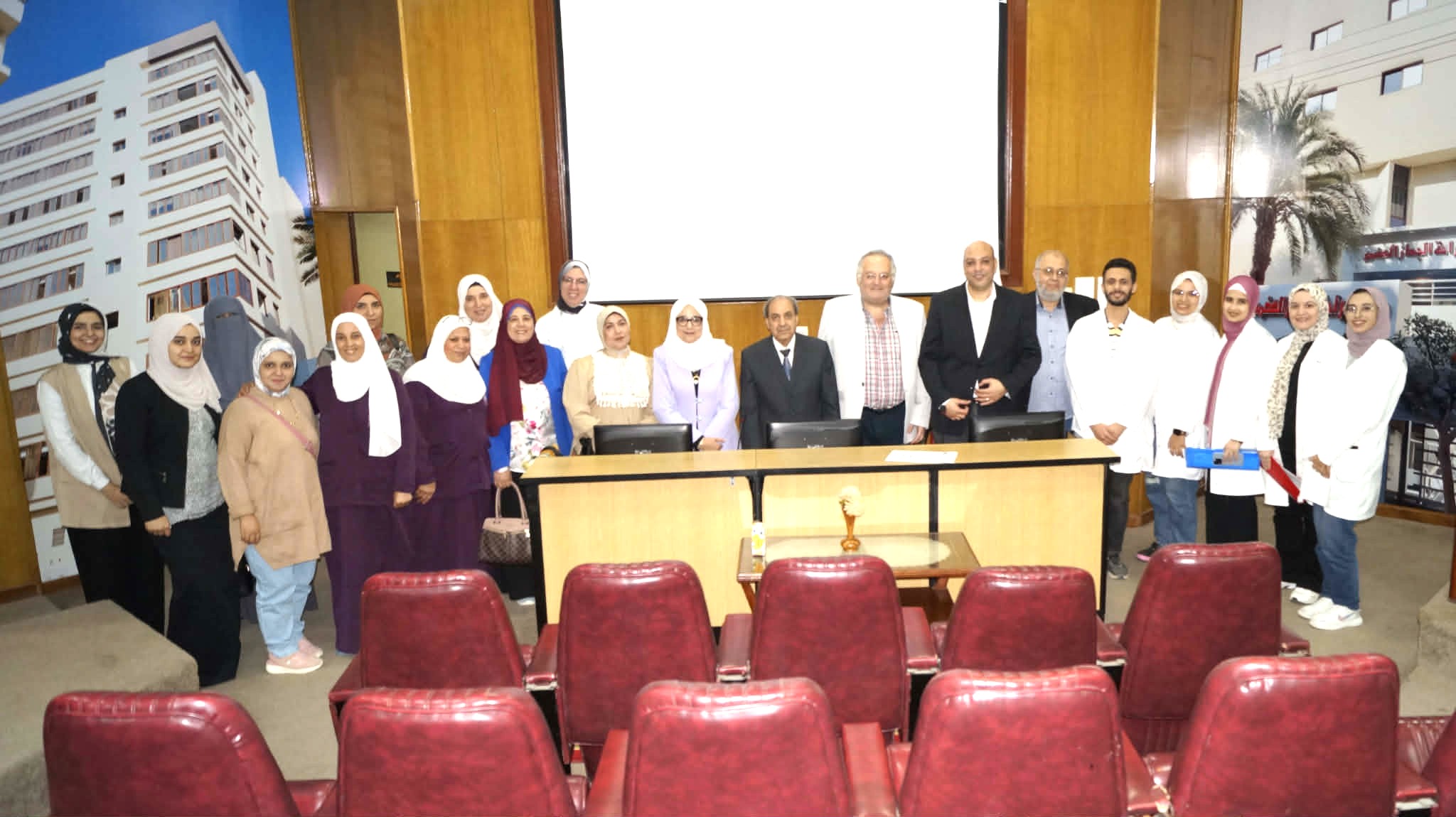 الانتهاء من اليوم العلمى الرابع لمعامل الباثولوجيا الاكلينيكيه بمركز جراحة الجهاز الهضمى