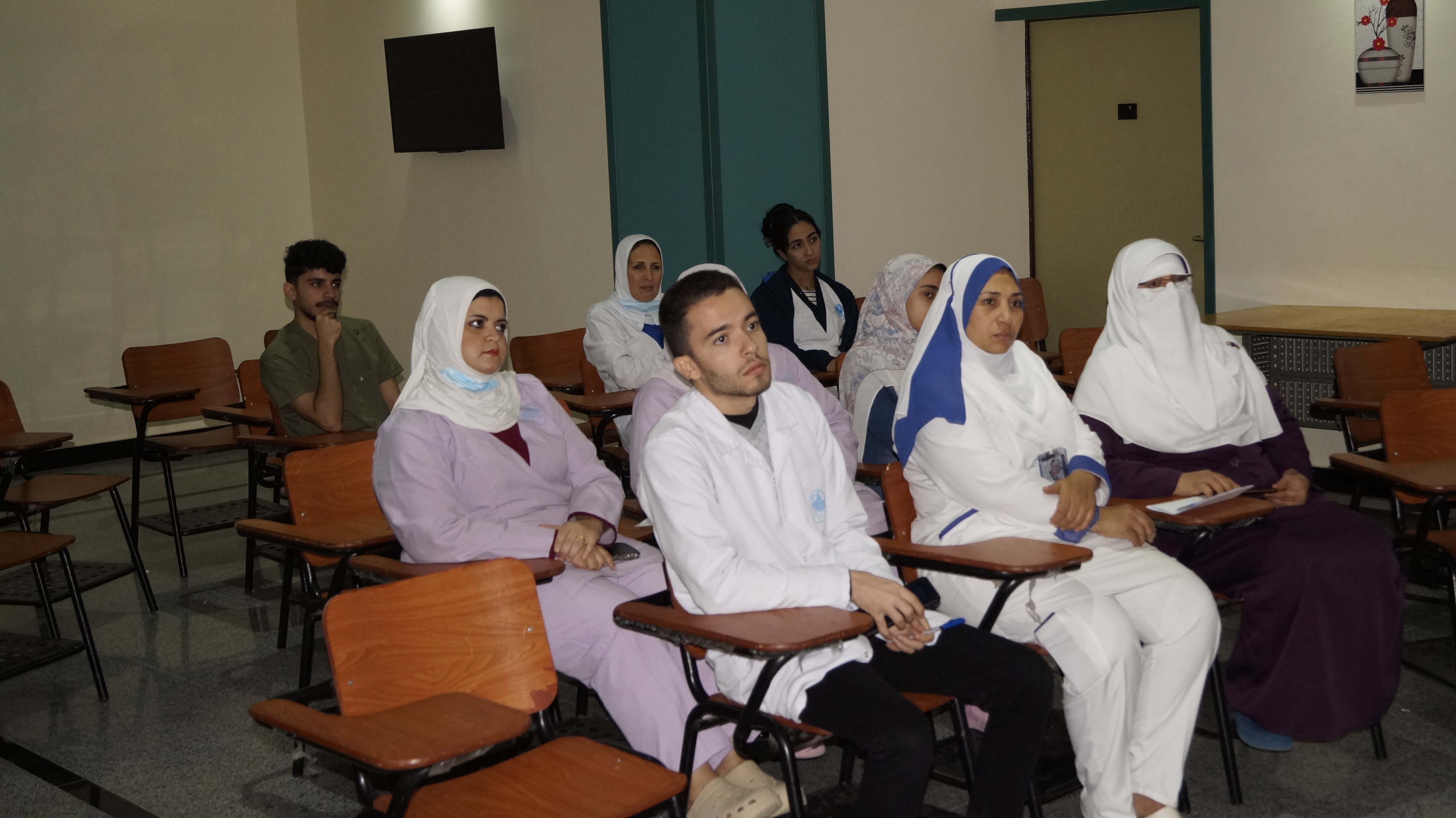 الارتقاء المستمر وتنمية مهارات اعضاء هيئة التمريض بالمركز